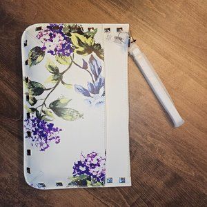 WHBM White Clutch